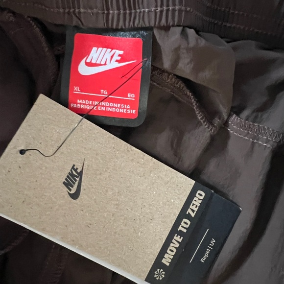 Nike Tech Woven Tapered Pants Brown FZ0758-237 Mens XL - Picture 5 of 5